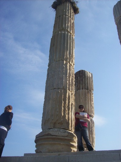 Me at the Columns of Smintheus Apollo Temple.JPG