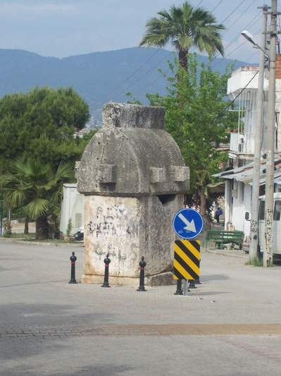 House-Cut Tomb in the Middle of the Road.JPG